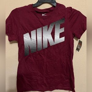Nike Athletic cut shirt
